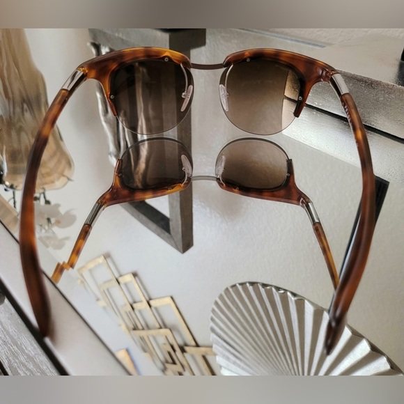 Prada sunglasses - Picture 2 of 10
